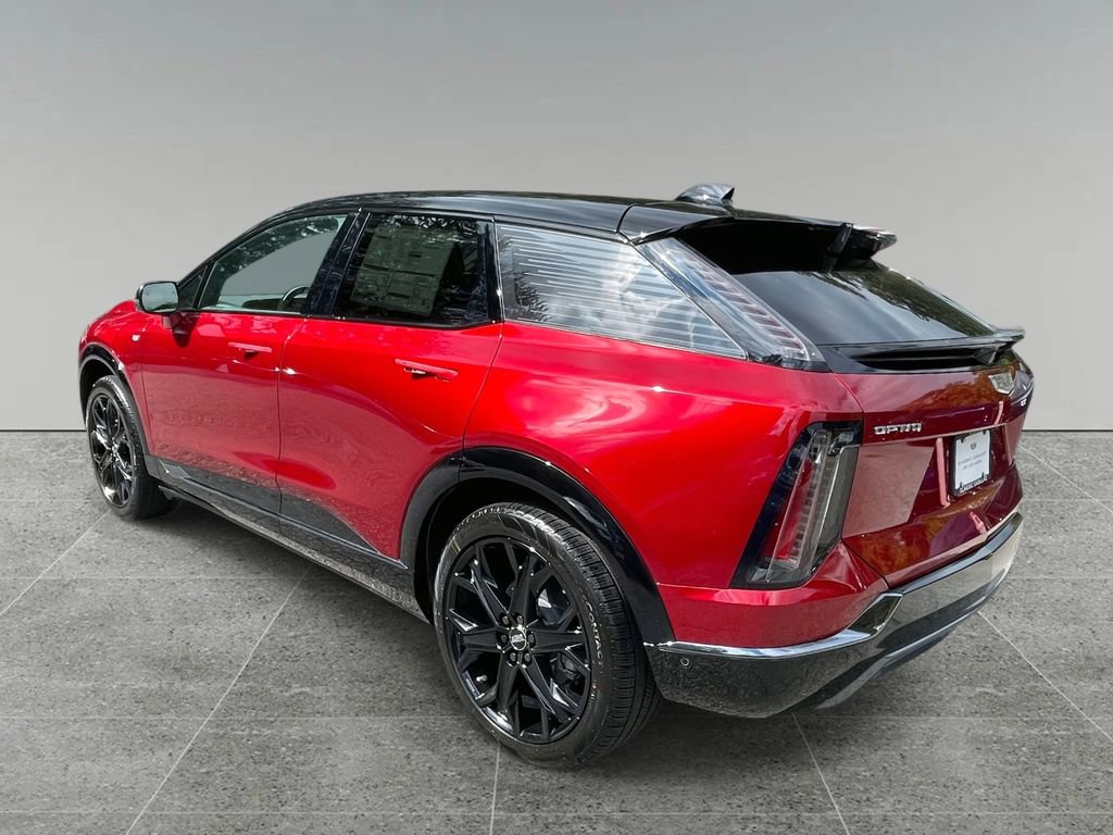 New 2025 Cadillac Optiq Sport 1 w/ LPO, ONYX Package image 3