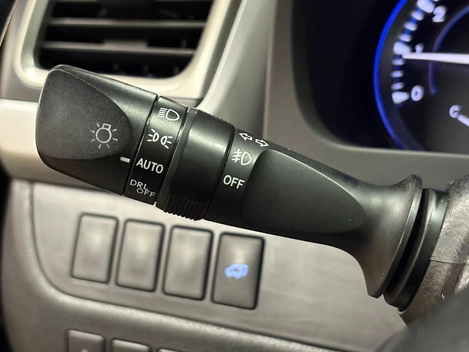 Used 2015 Toyota Highlander XLE image 37