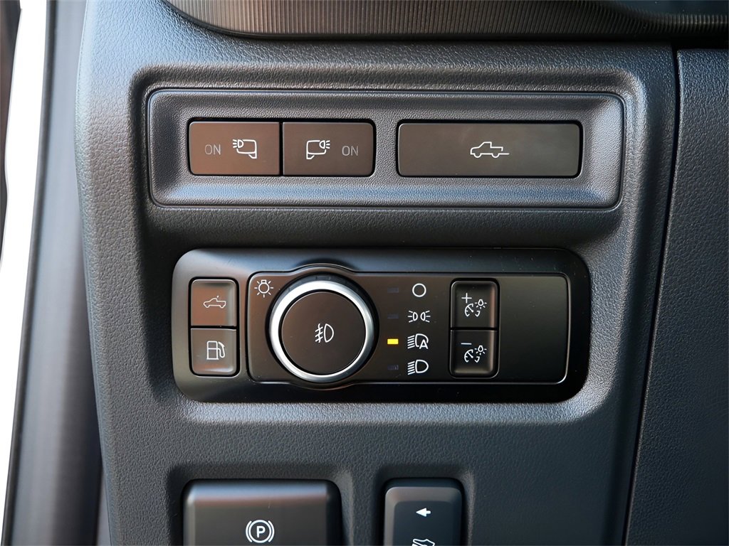 Used 2024 Ford F150 Lariat w/ Equipment Group 502A High image 17