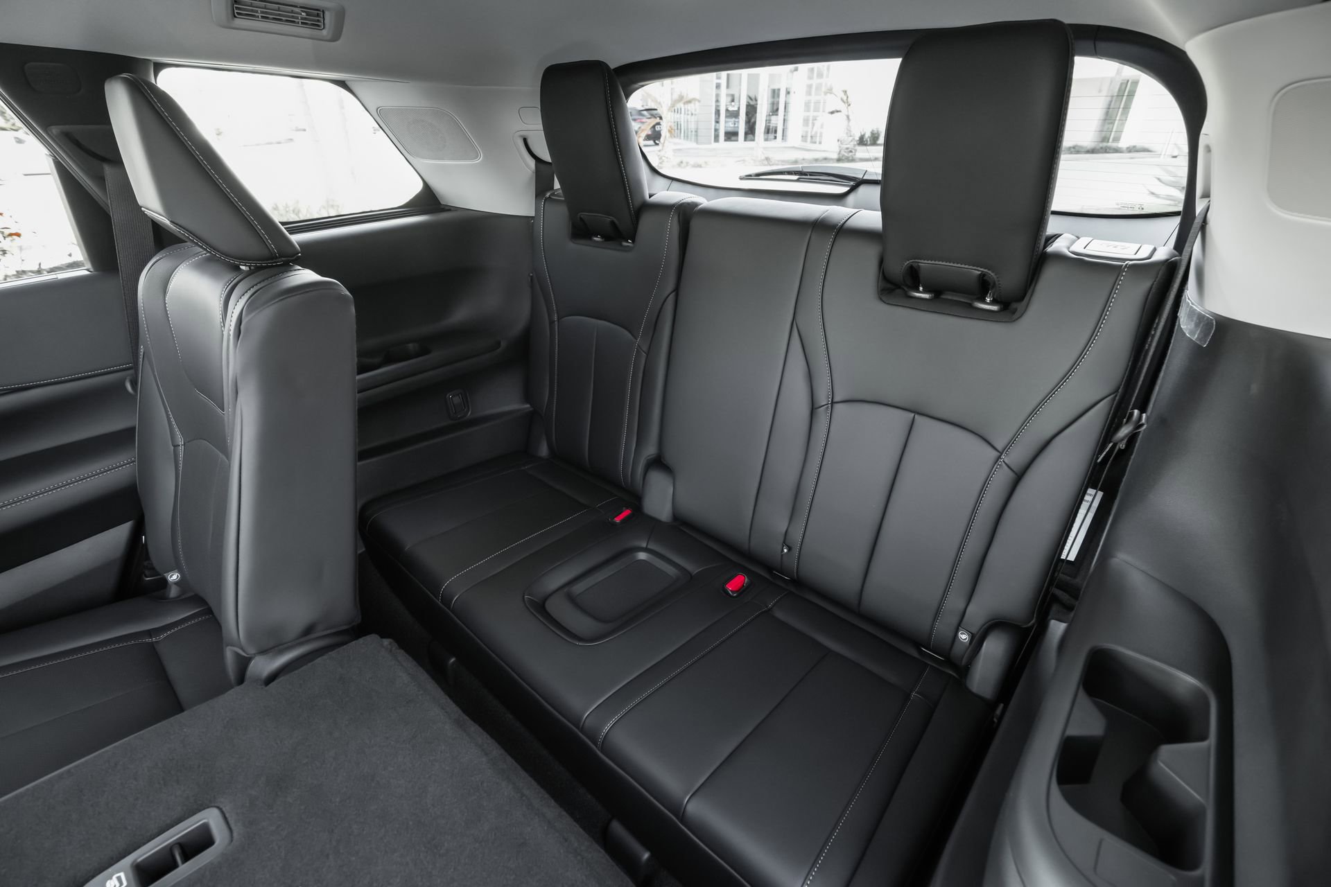 New 2026 INFINITI QX60 Luxe w/ Cargo Package image 33