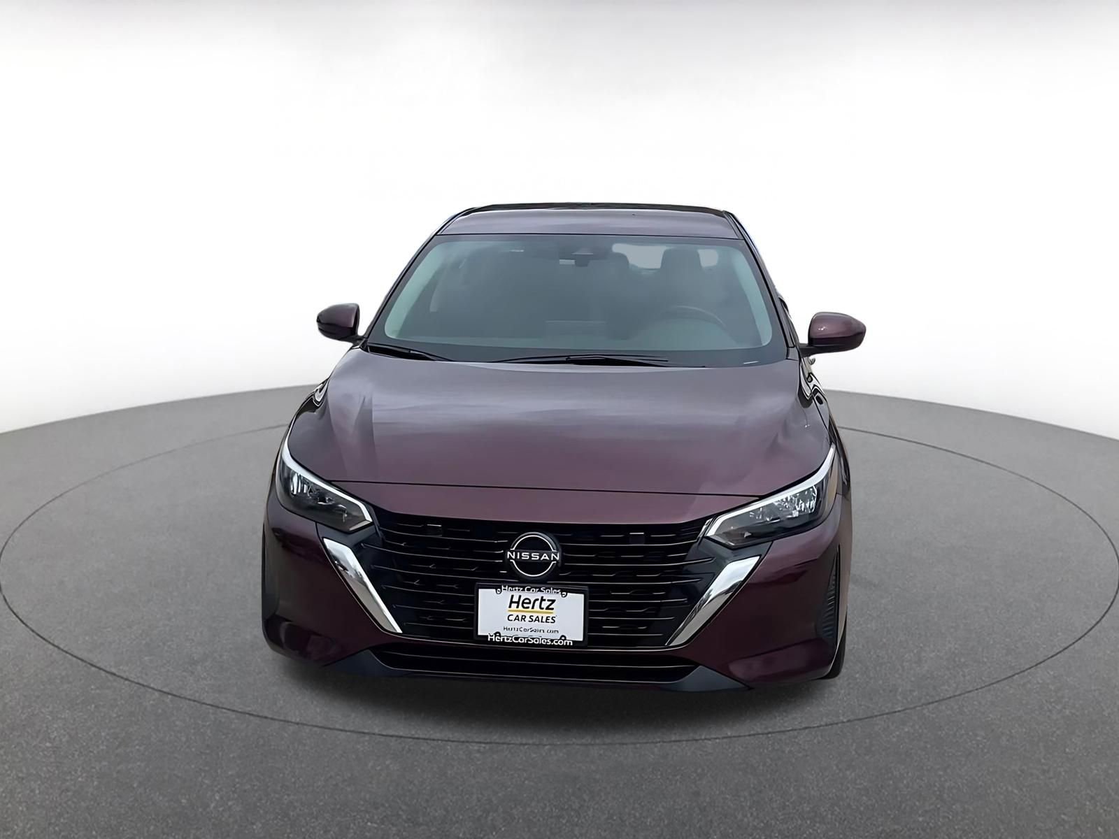Used 2025 Nissan Sentra SV image 3