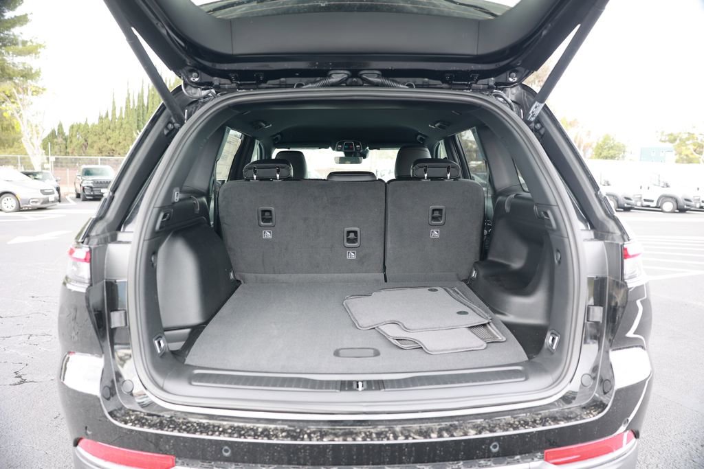 New 2026 Jeep Grand Cherokee Laredo image 31