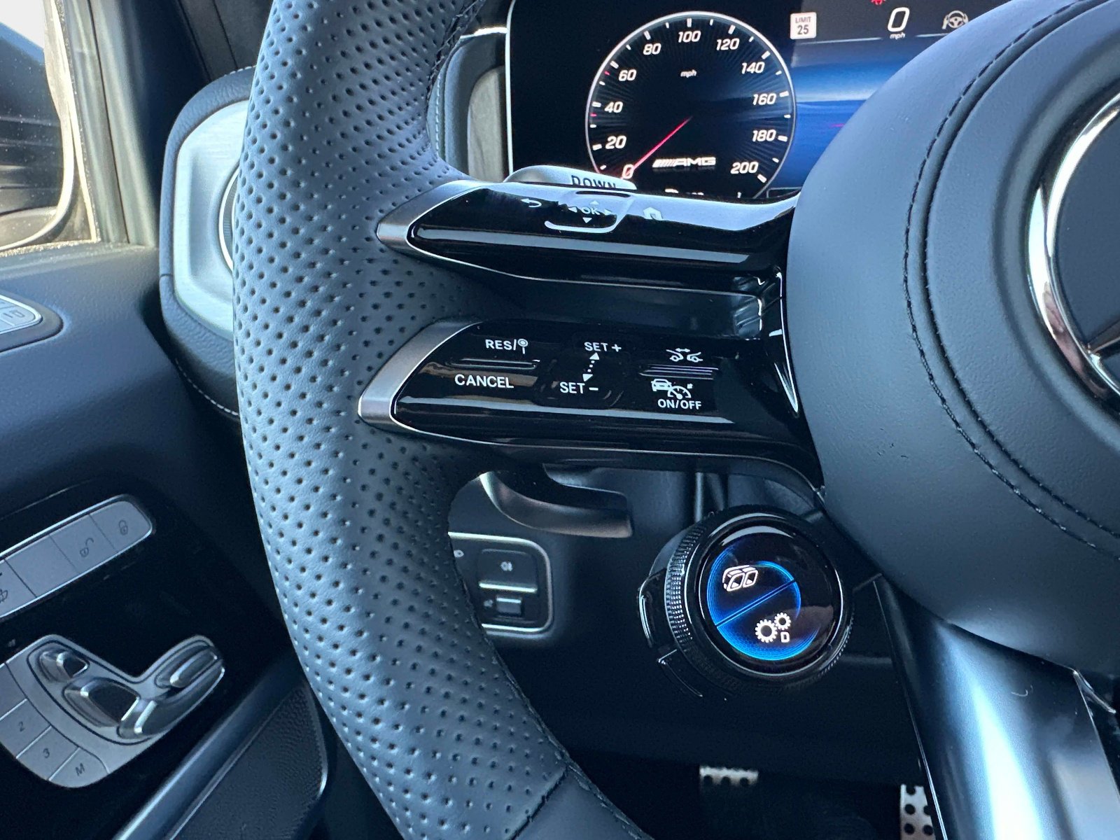 Used 2026 Mercedes-Benz G 63 AMG 4MATIC image 33