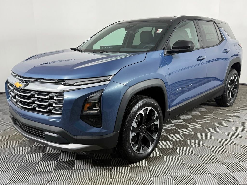 New 2026 Chevrolet Equinox LT image 2