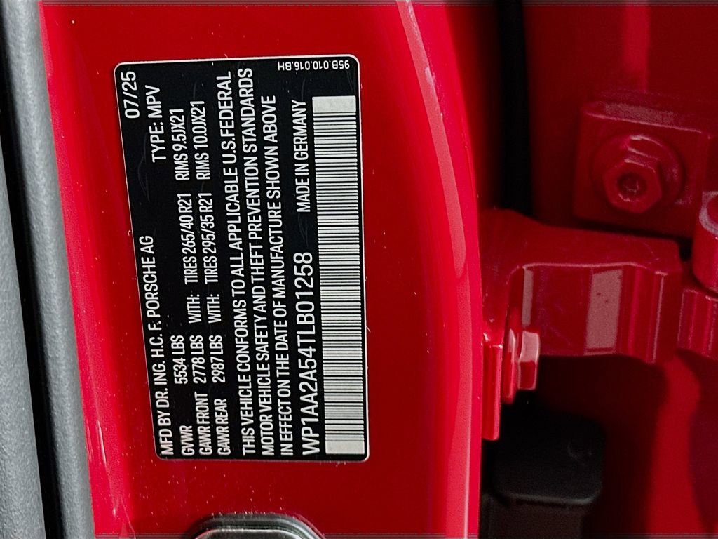 Certified 2026 Porsche Macan image 35