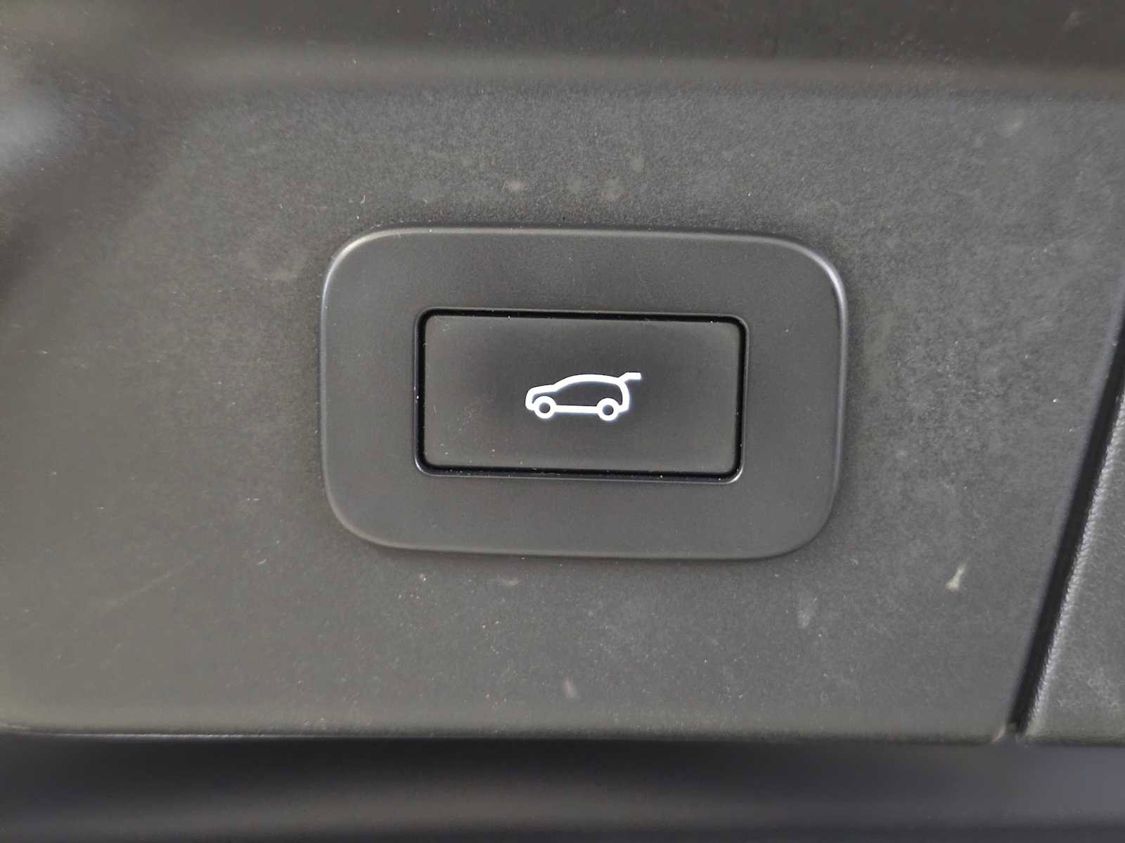Used 2023 Land Rover Range Rover Velar R-Dynamic S AWD/4WD image 15