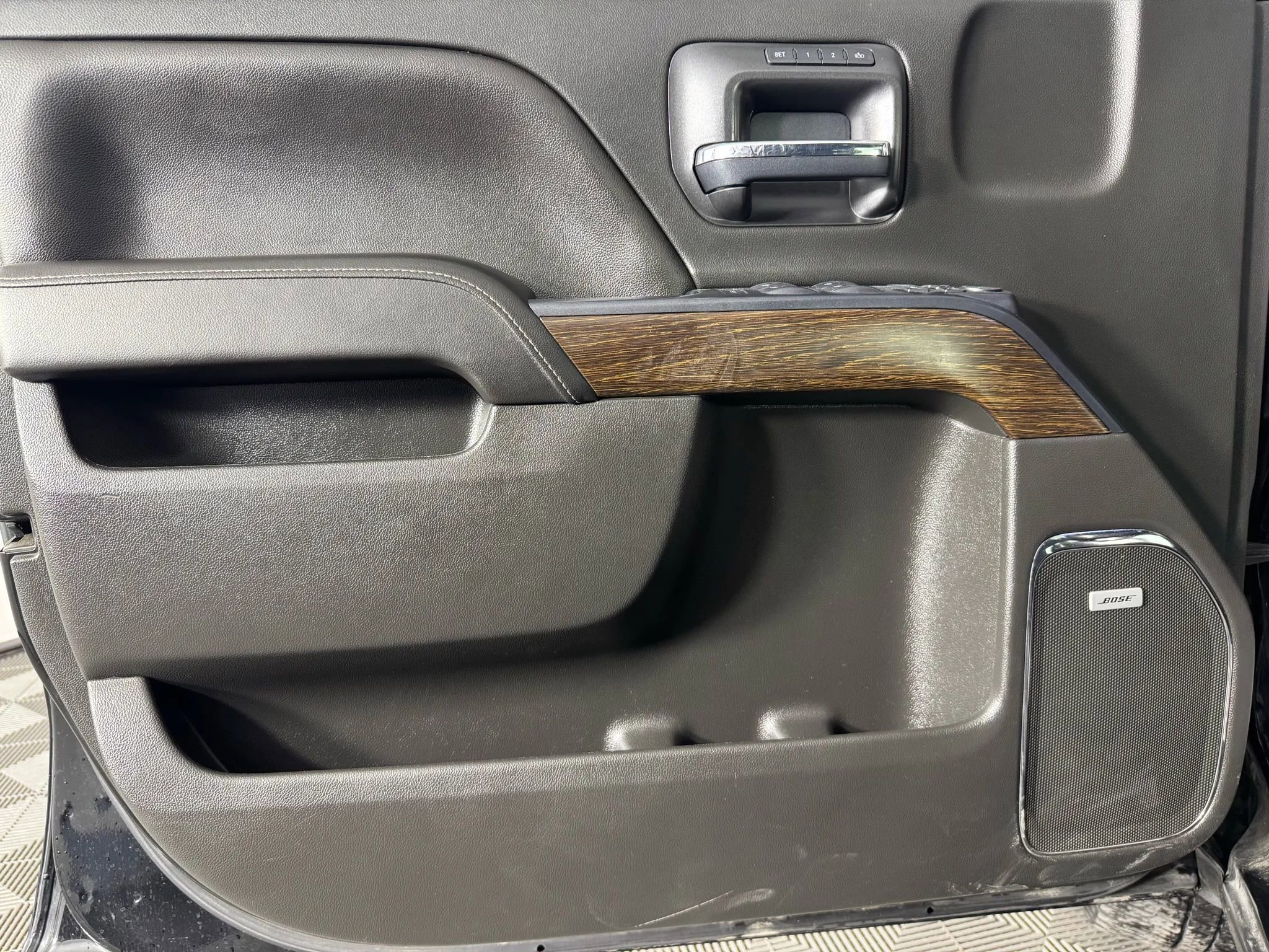 Used 2018 GMC Sierra 1500 Denali w/ Denali Ultimate Package image 39