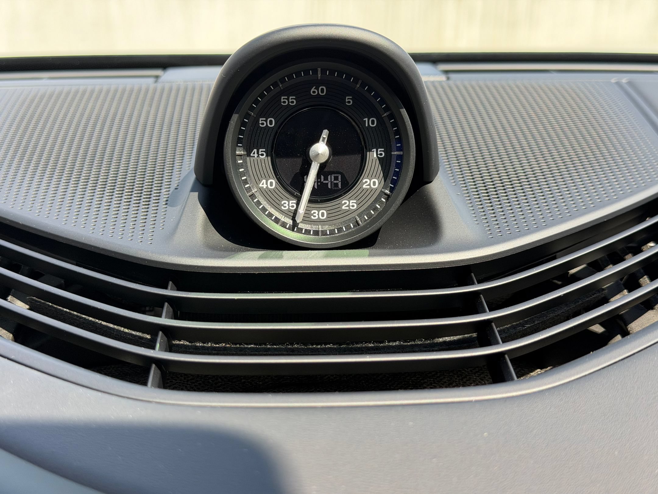New 2026 Porsche Taycan GTS AWD/4WD image 33