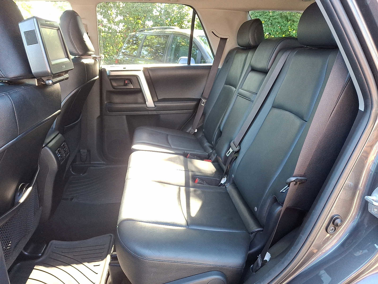 Used 2012 Toyota 4Runner Limited image 7