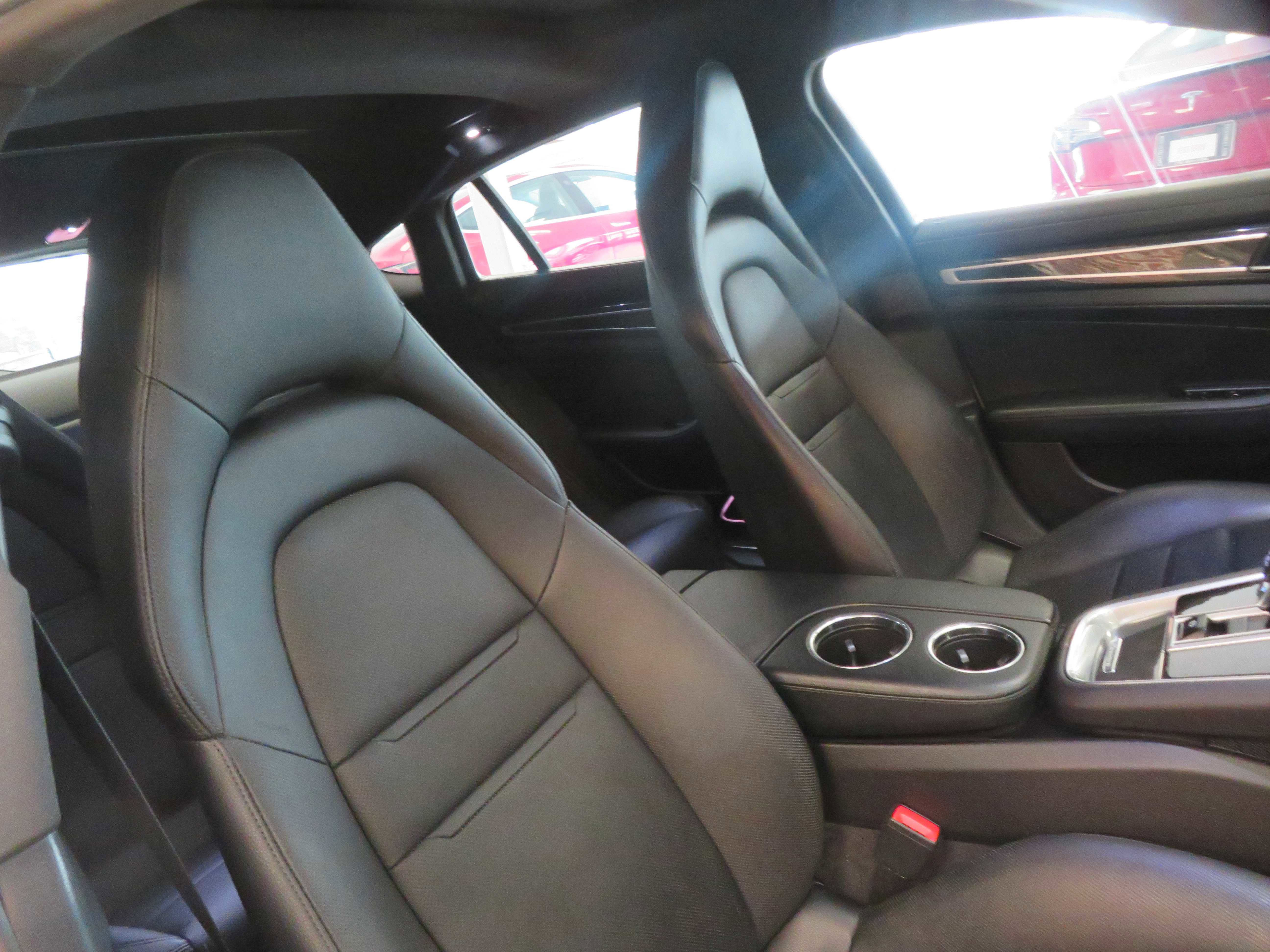 Used 2018 Porsche Panamera 4S AWD/4WD image 29
