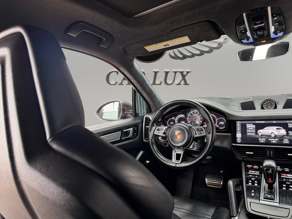 Used 2019 Porsche Cayenne Turbo AWD/4WD image 27