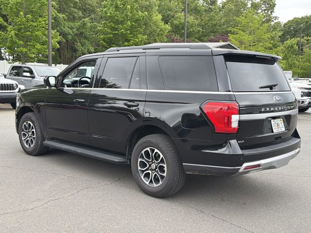 Used 2024 Ford Expedition XLT RWD image 3