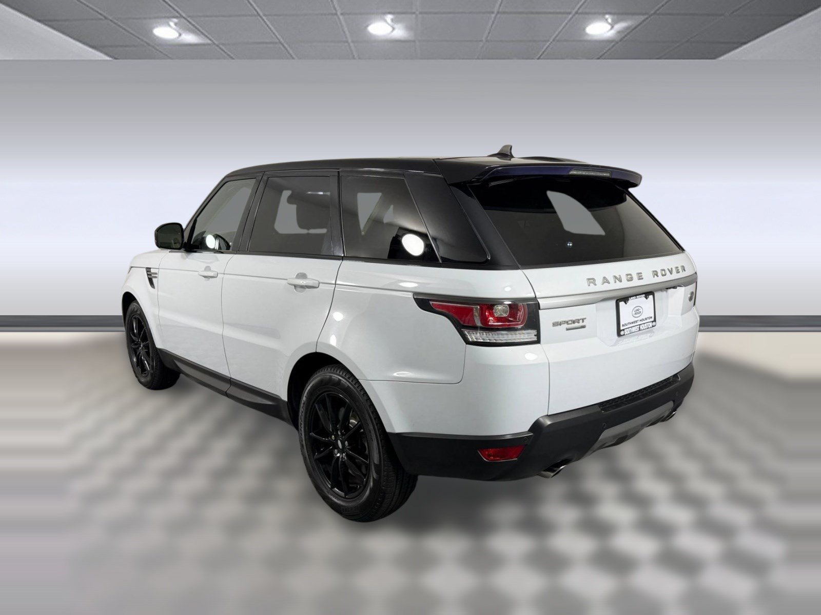 Used 2016 Land Rover Range Rover Sport SE AWD/4WD image 3