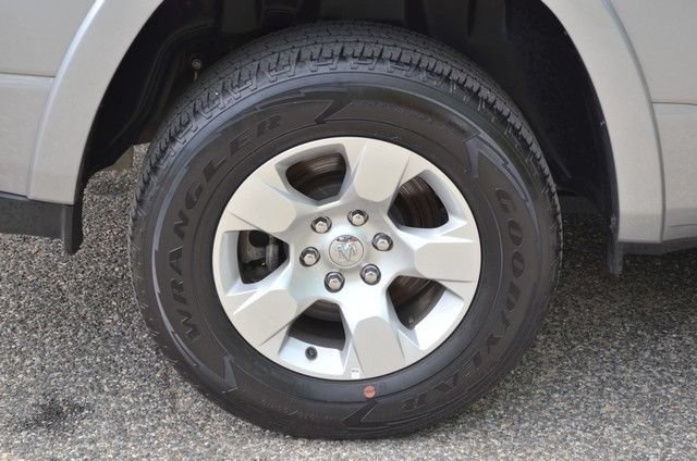 Used 2025 RAM 1500 Big Horn AWD/4WD image 11