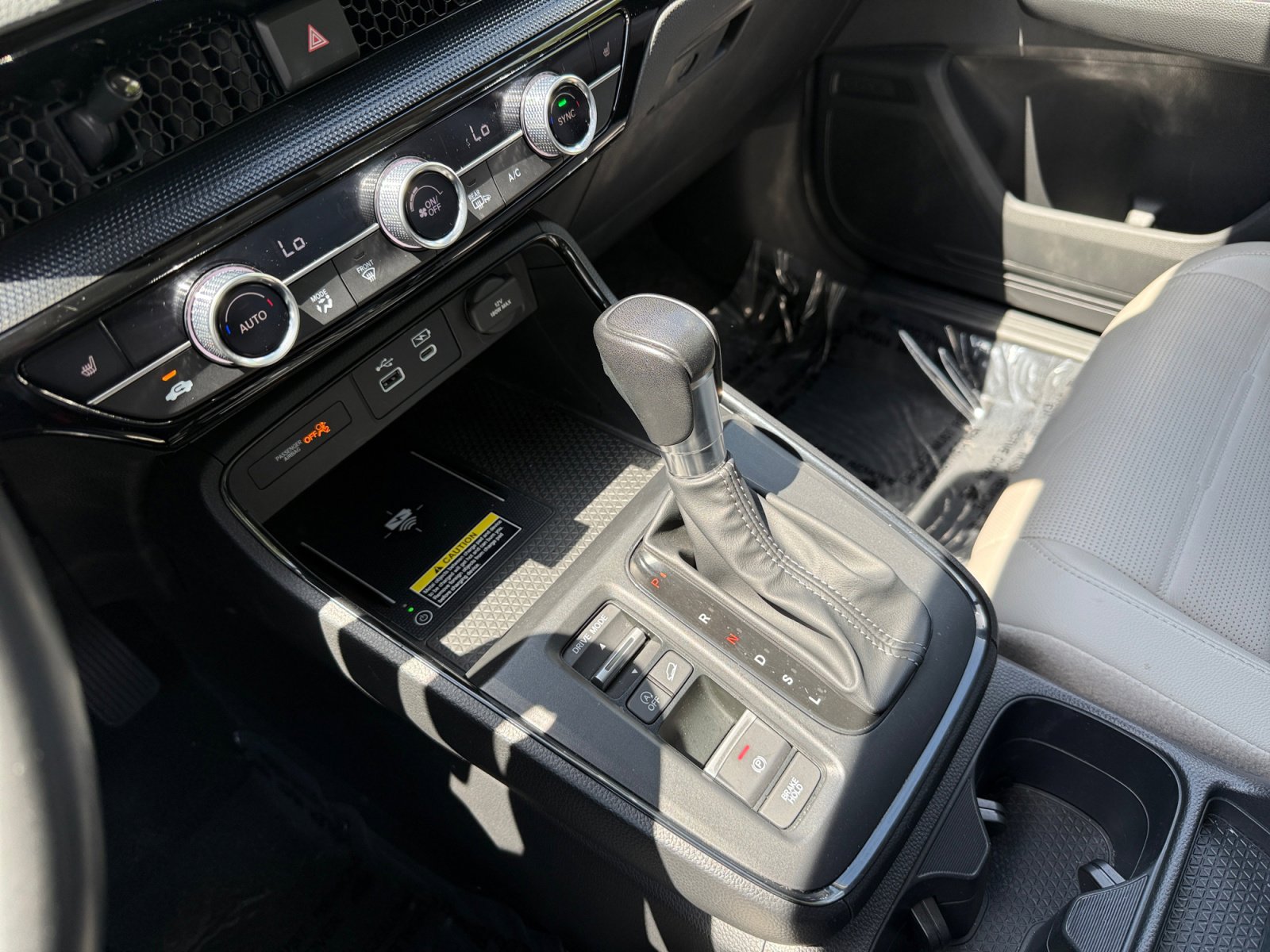 Used 2024 Honda CR-V EX-L image 13