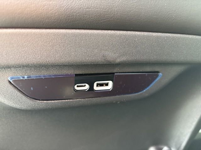 New 2026 Chrysler Pacifica Select w/ S Appearance Package image 17