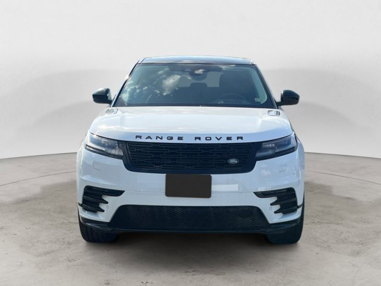 New 2025 Land Rover Range Rover Velar Dynamic SE image 8