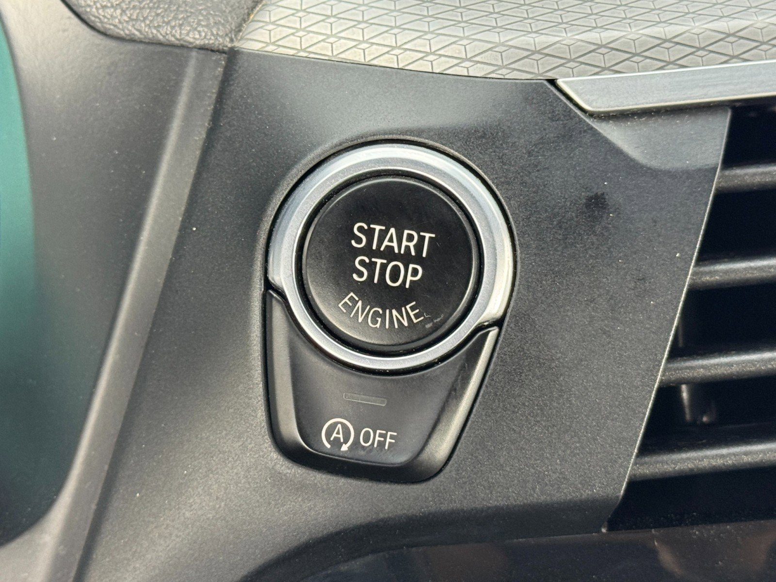 Used 2018 BMW X3 M40i image 23