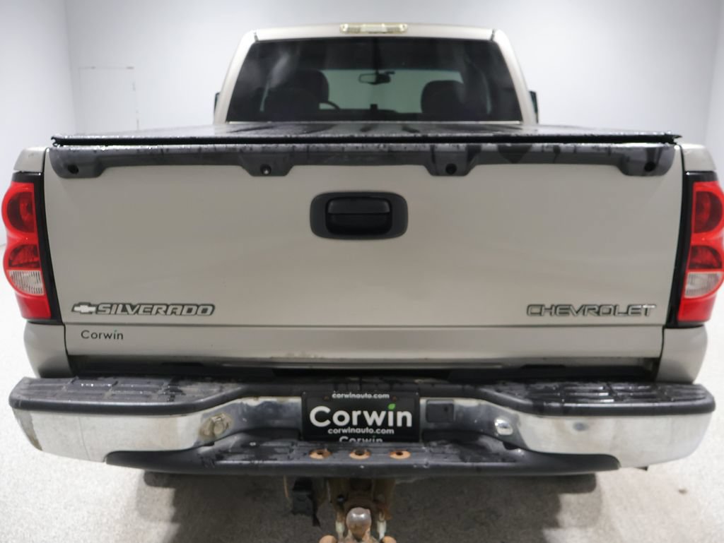 Used 2001 Chevrolet Silverado 2500 LS AWD/4WD image 3