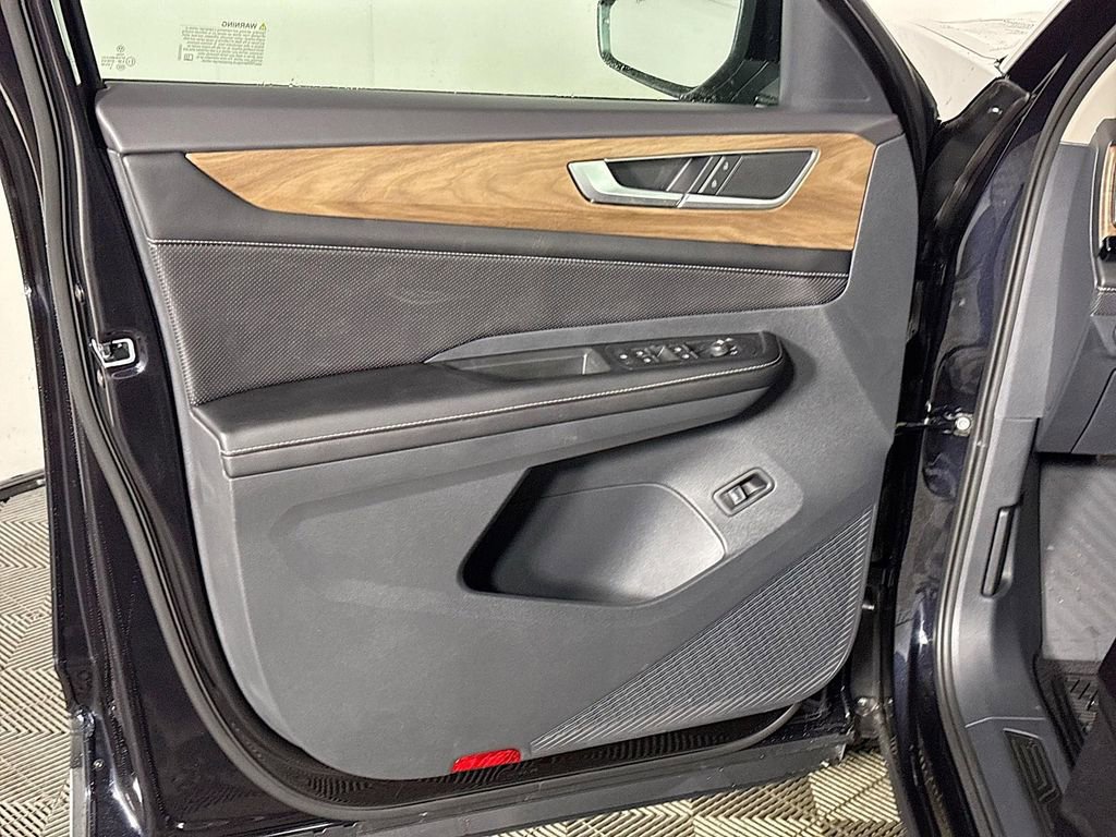 New 2026 Volkswagen Atlas SE image 10