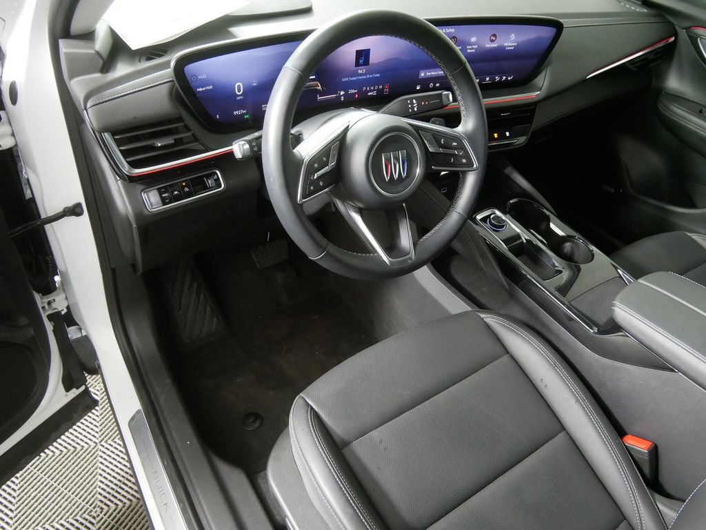 Used 2025 Buick Envision Preferred image 11