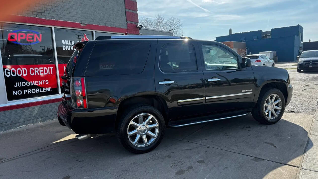 Used 2013 GMC Yukon Denali AWD/4WD image 4