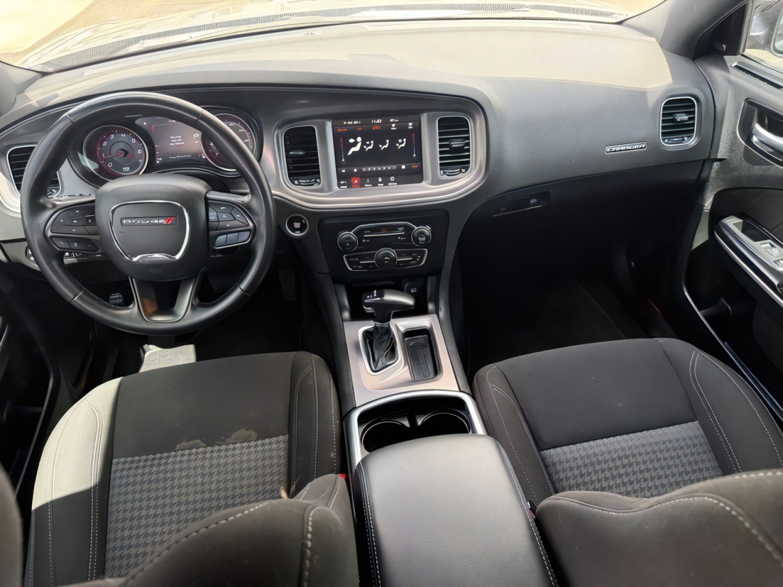 Used 2023 Dodge Charger SXT image 27