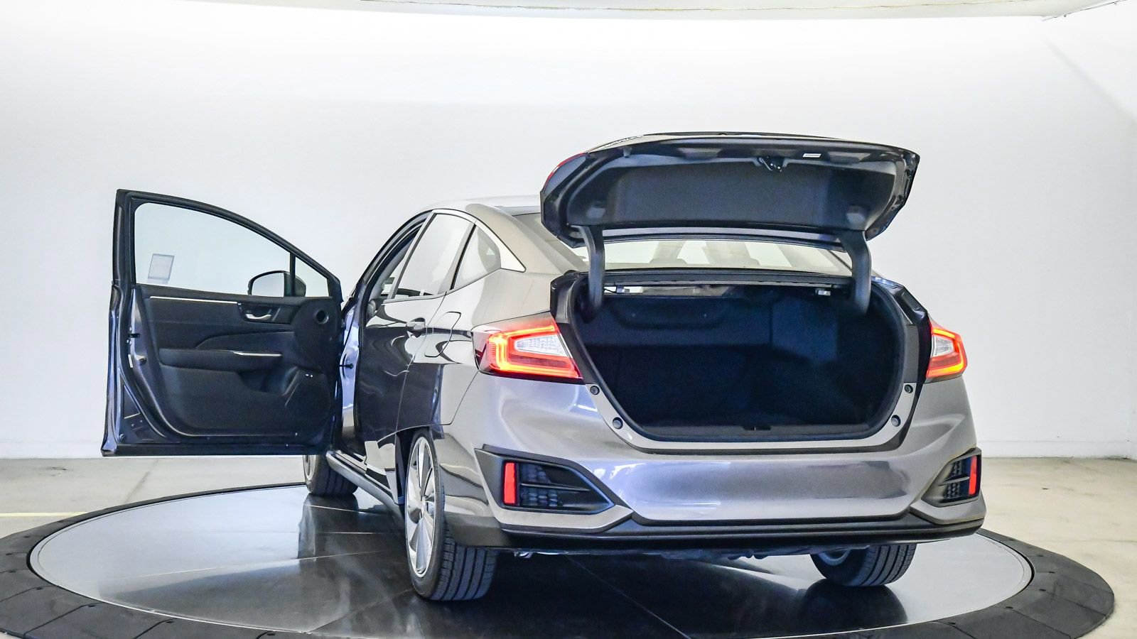Used 2020 Honda Clarity Plug-In Hybrid image 29