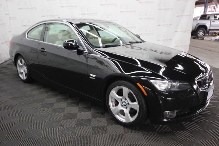 Used 2010 BMW 328i xDrive Coupe AWD/4WD image 8