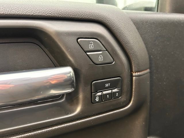 Used 2023 GMC Sierra 3500 AT4 w/ AT4 Preferred Package AWD/4WD image 33