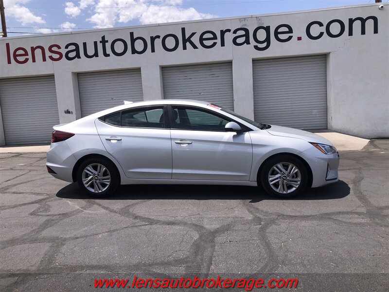 Used 2019 Hyundai Elantra SEL w/ Cargo Package FWD image 1
