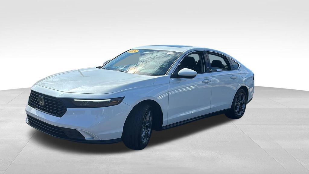 Certified 2024 Honda Accord EX image 3