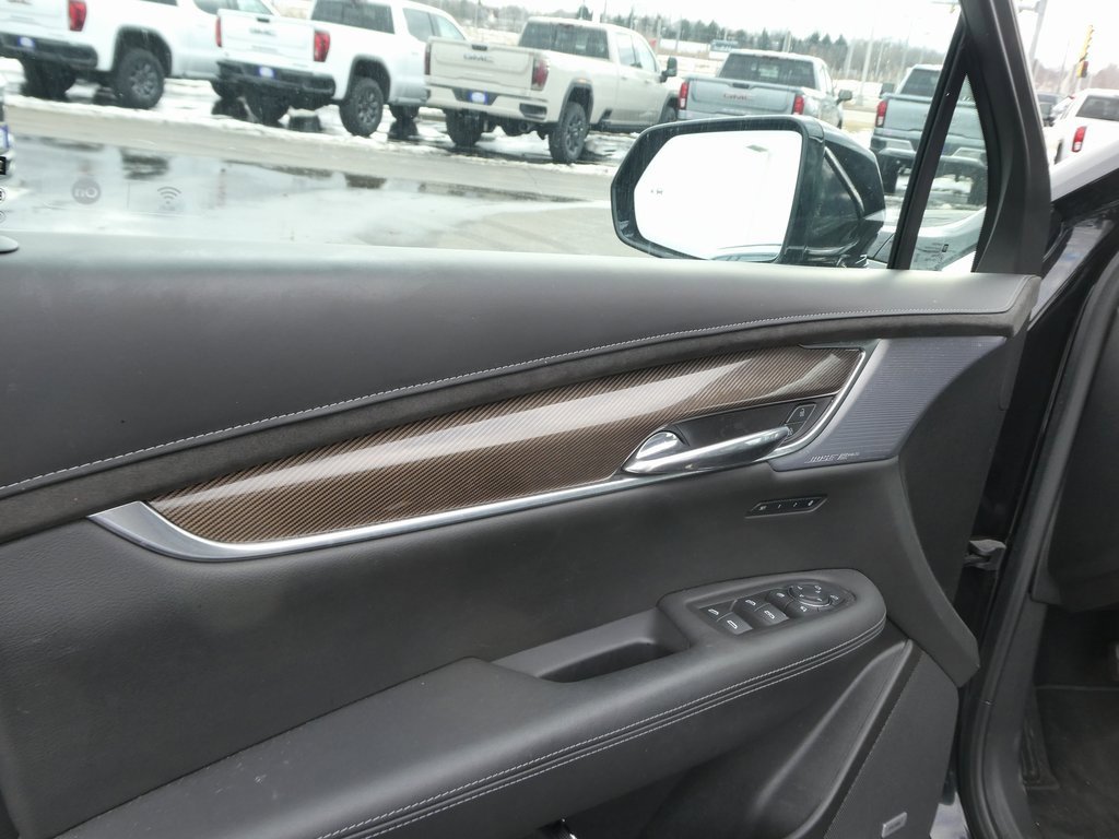 Used 2024 Cadillac XT6 Premium Luxury w/ Platinum Package image 6