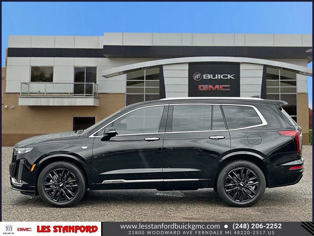 Used 2025 Cadillac XT6 Luxury AWD/4WD image 2
