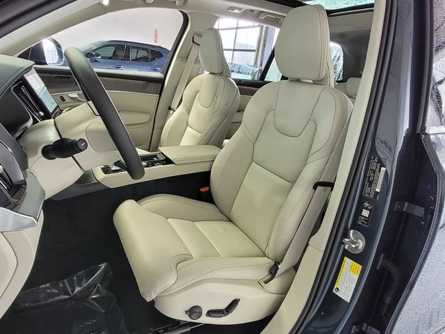 New 2026 Volvo XC90 B6 Ultra w/ Protection Package AWD/4WD image 9