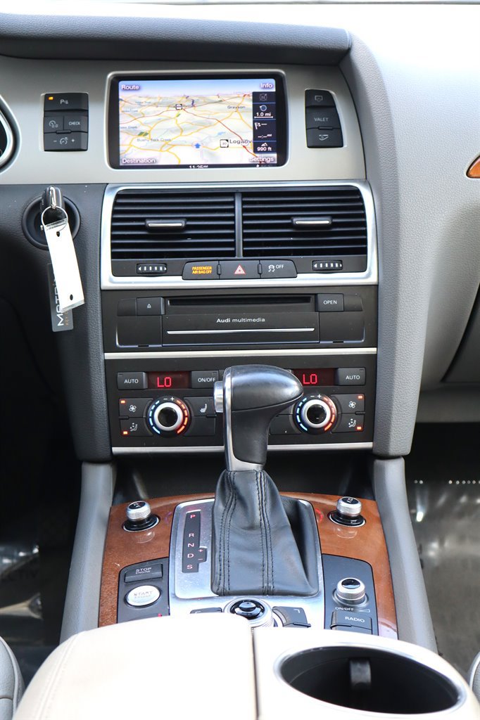 Used 2015 Audi Q7 TDI Premium Plus w/ Premium Plus Package AWD/4WD image 16