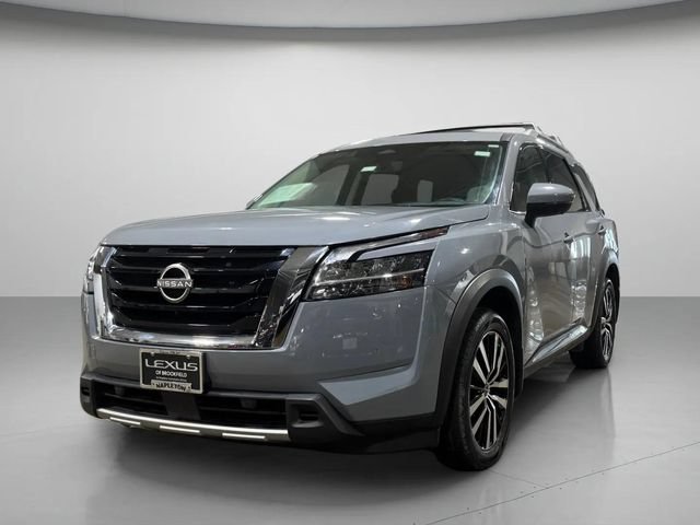 Used 2023 Nissan Pathfinder Platinum AWD/4WD image 7
