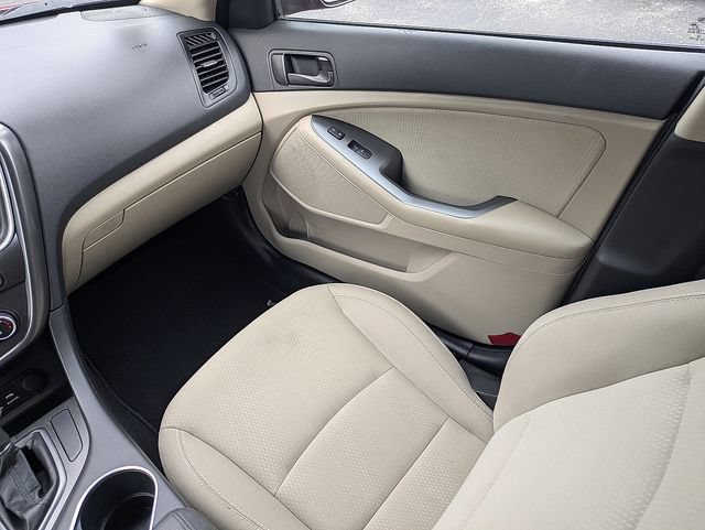 Used 2015 Kia Optima LX FWD image 14