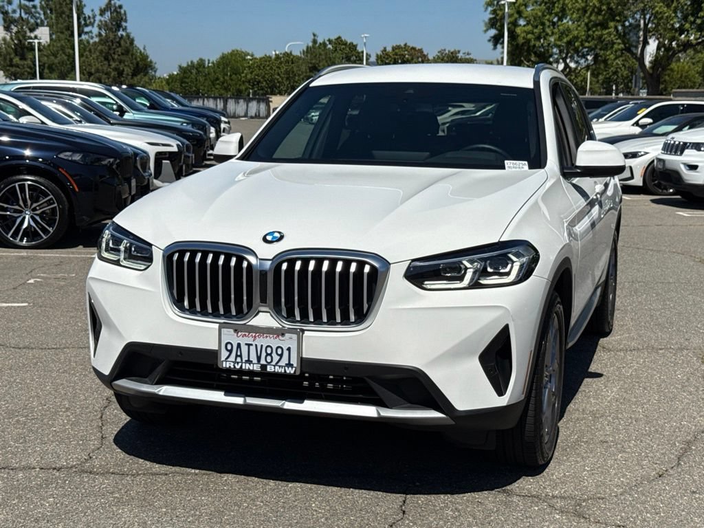 Used 2022 BMW X3 xDrive30i AWD/4WD image 3