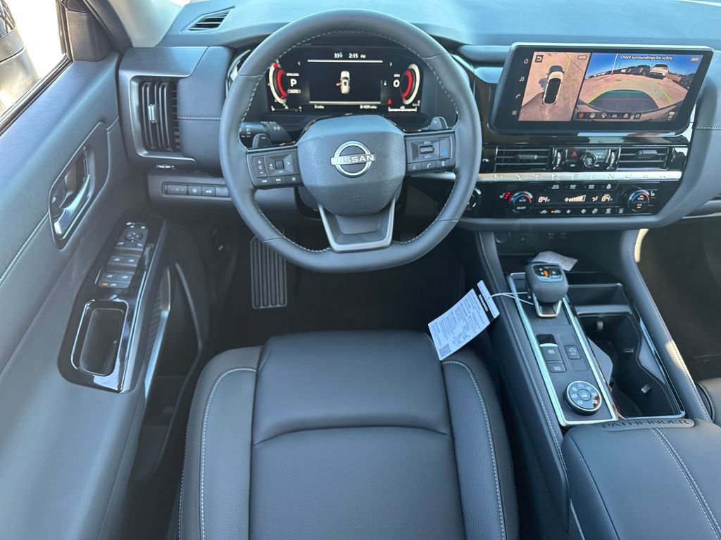 New 2026 Nissan Pathfinder SL image 13