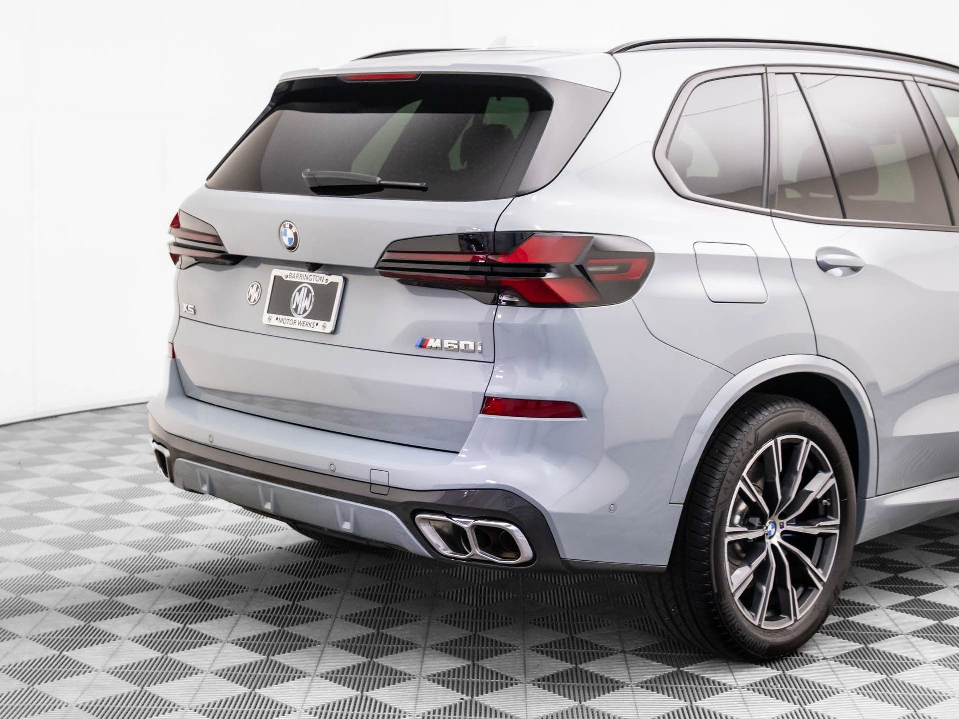 Certified 2025 BMW X5 M60i image 37