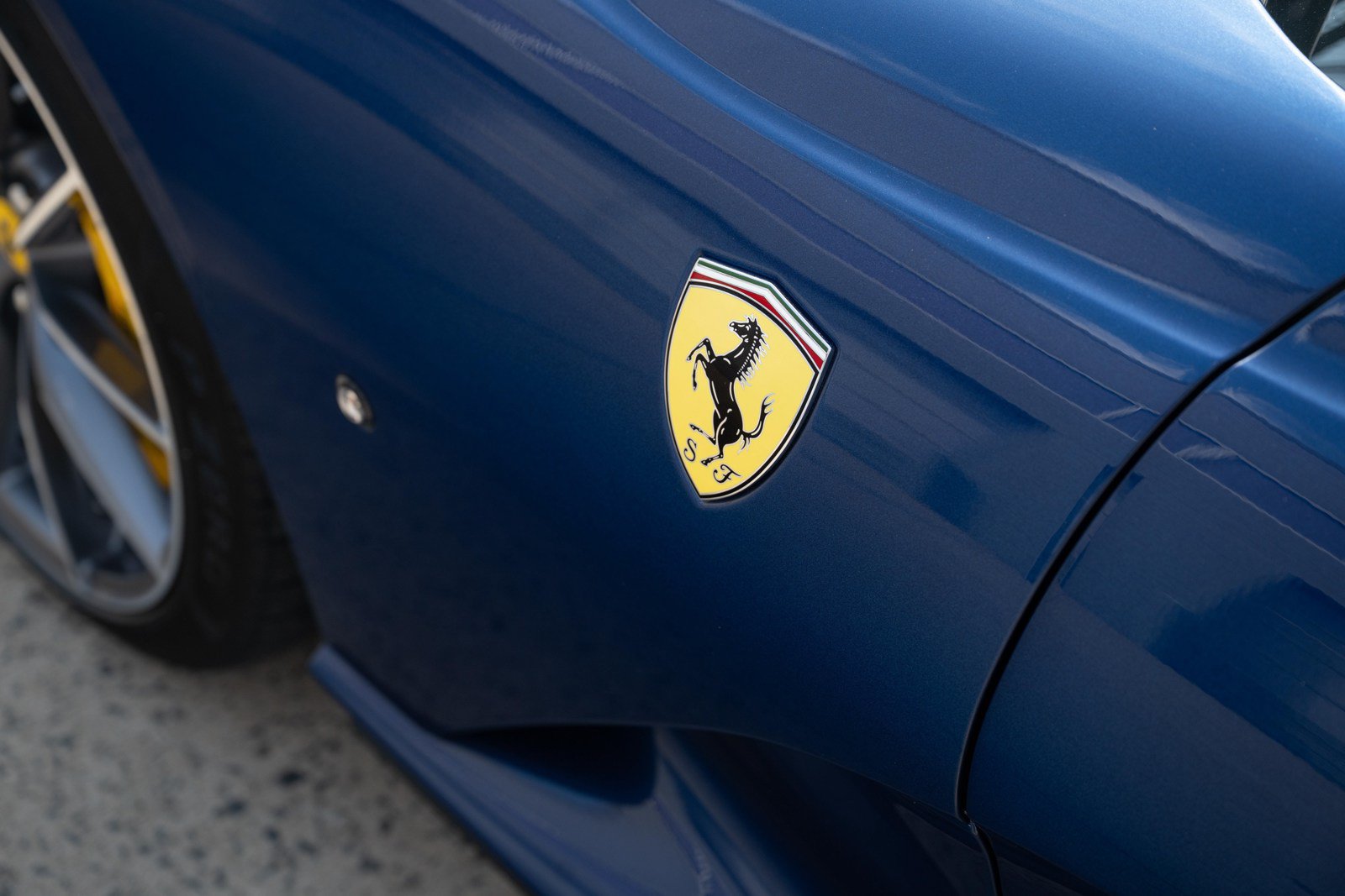 Used 2021 Ferrari 812 GTS RWD image 21