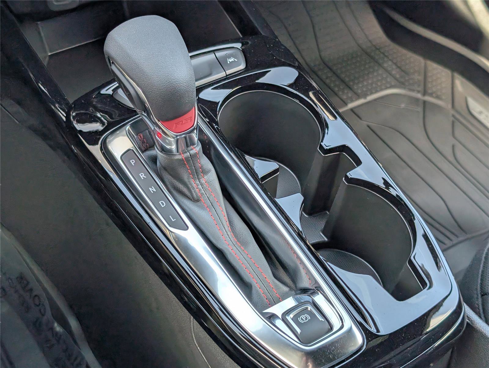 New 2026 Chevrolet Trax RS w/ Driver Confidence Package image 24