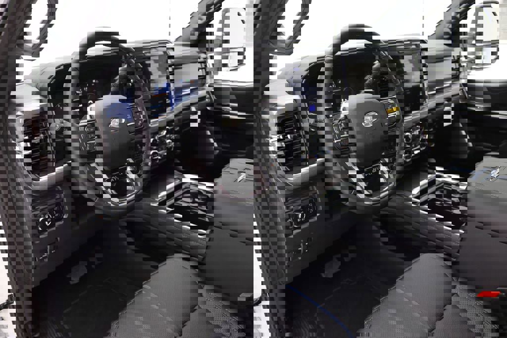 New 2026 Ford F250 Platinum image 17