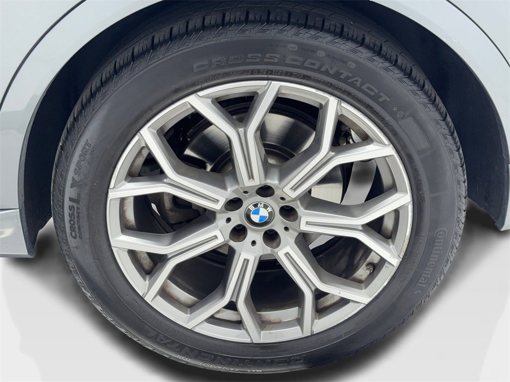 Used 2024 BMW X7 xDrive40i image 55