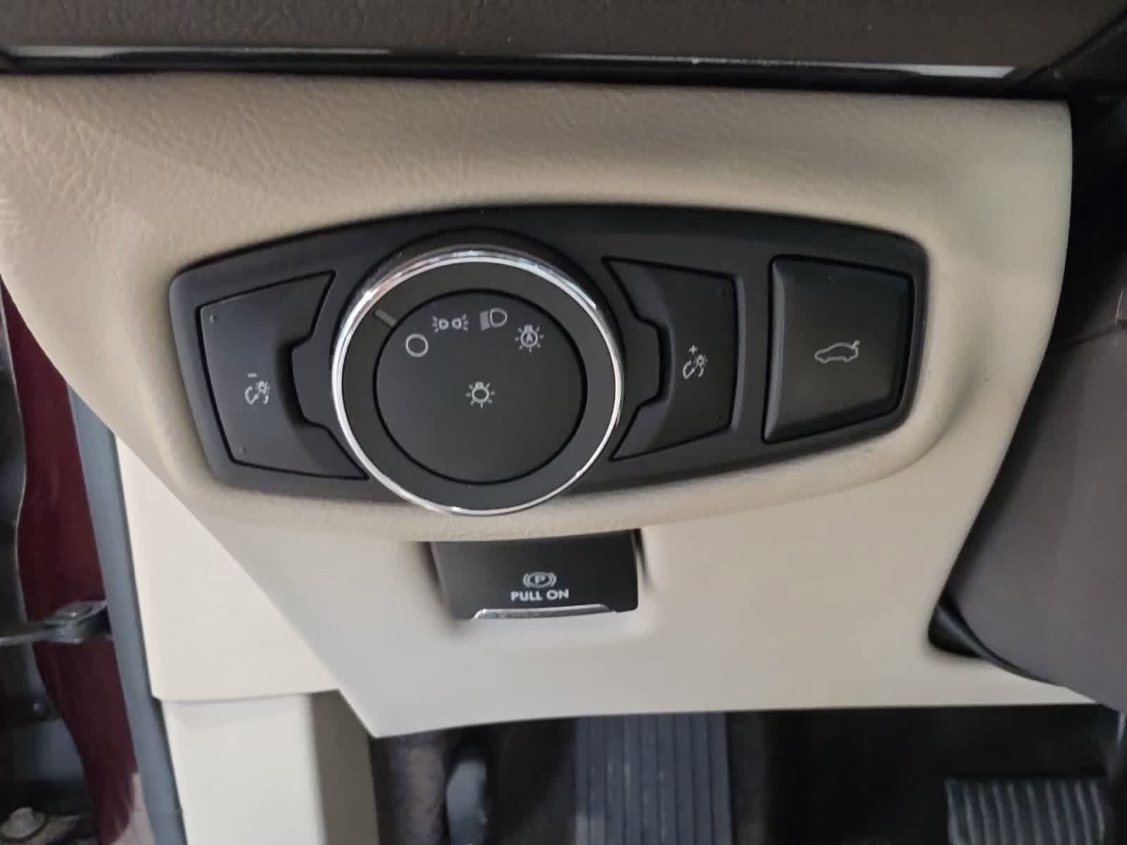 Used 2017 Lincoln MKZ Select w/ Climate Package FWD image 24