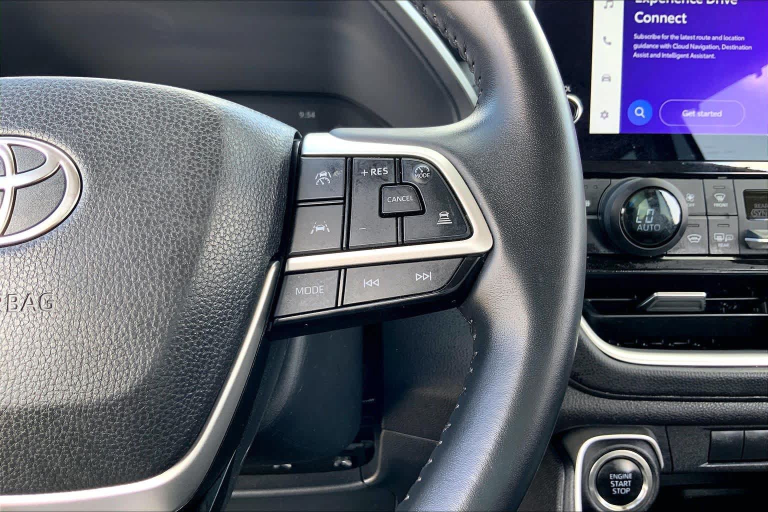 Used 2025 Toyota Grand Highlander AWD image 24
