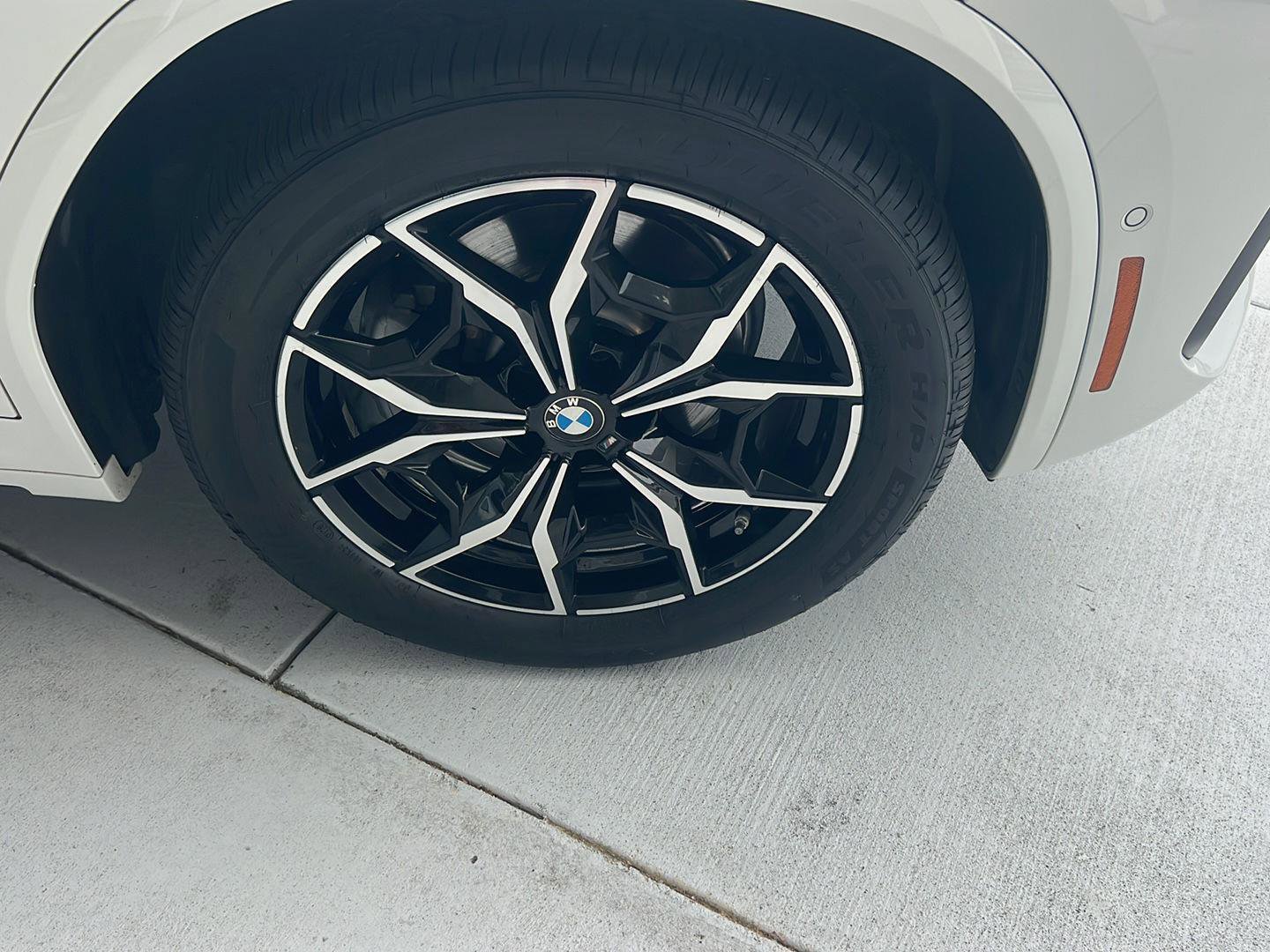 Certified 2022 BMW X4 xDrive30i w/ M Sport Package 2 image 42