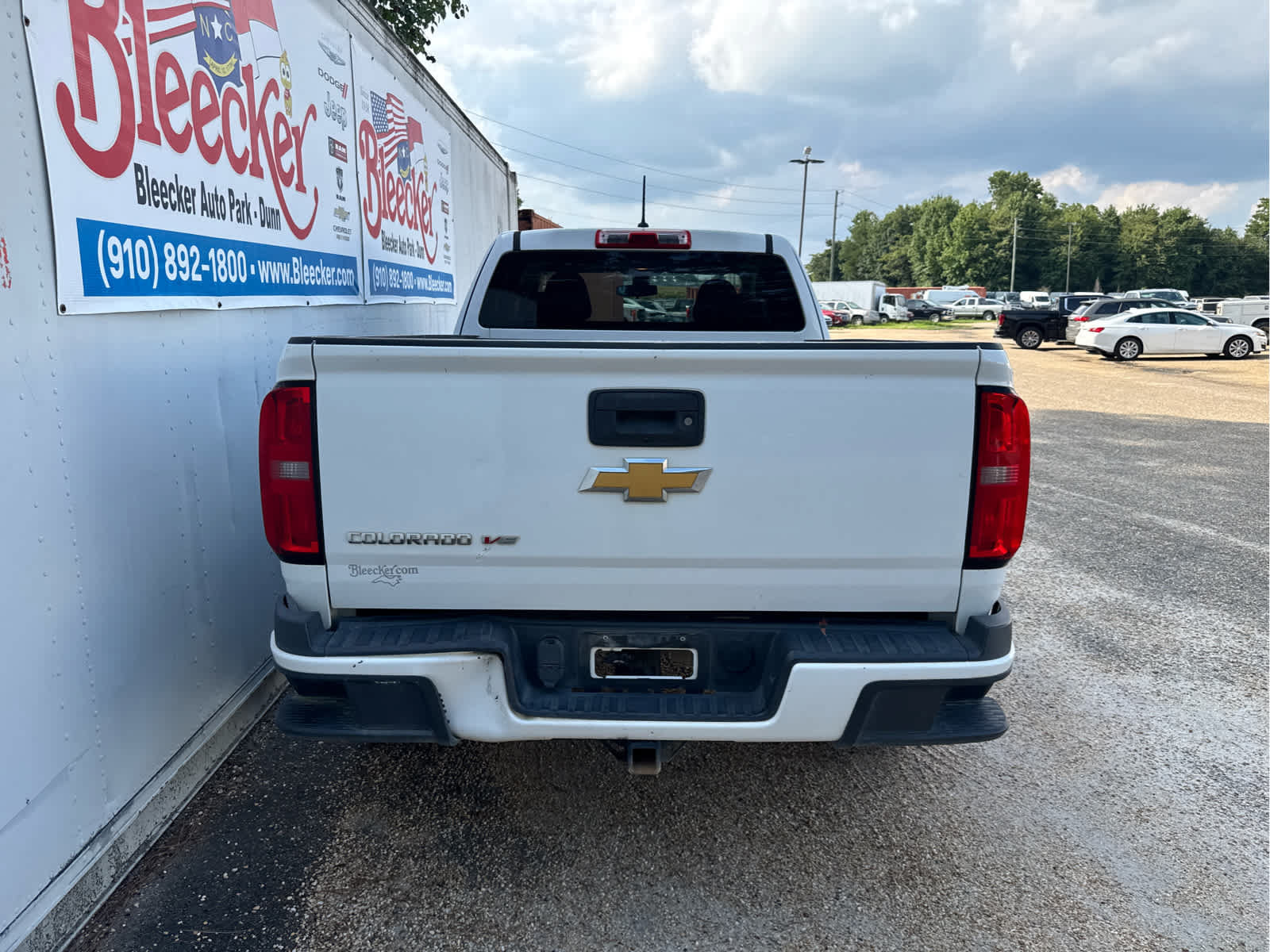 Used 2017 Chevrolet Colorado W/T w/ WT Convenience Package RWD image 3