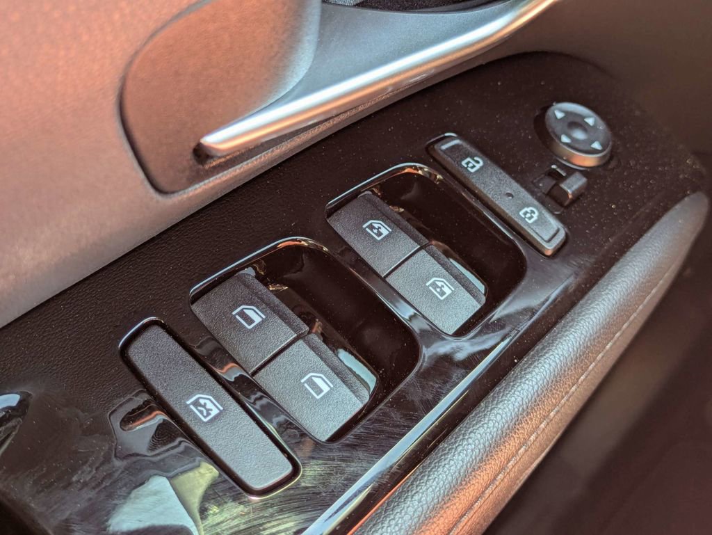 Used 2023 Hyundai Santa Cruz Limited w/ Cargo Package image 25